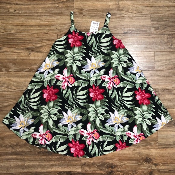 Hawaiian Dress - Picture 3 of 7